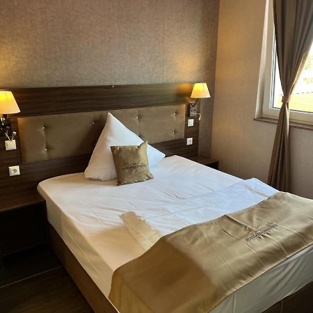 Hotel Pasa Paradies Kostenlose Parkplaetze Hanau Eksteriør billede